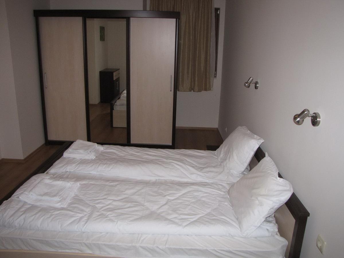 Edelweiss Inn Aparthotel Bansko Bagian luar foto