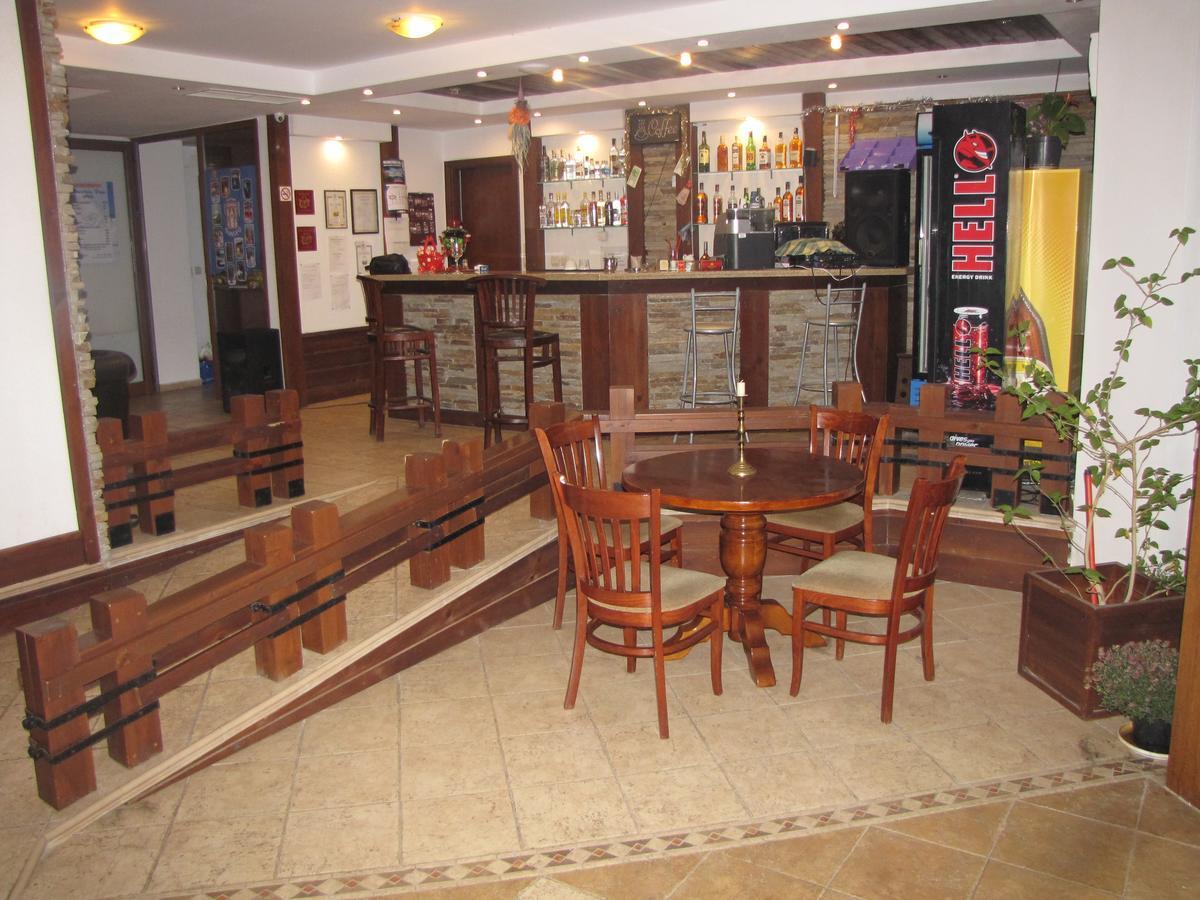 Edelweiss Inn Aparthotel Bansko Bagian luar foto